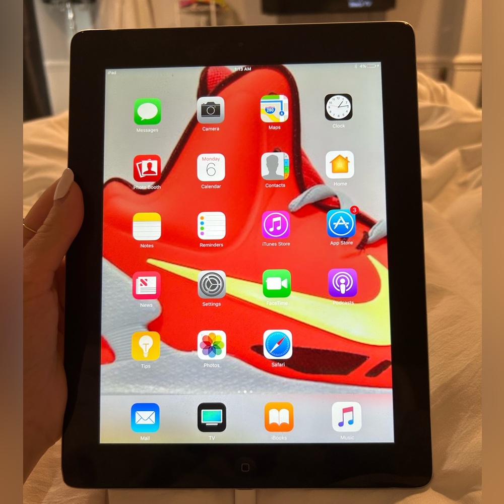 iPad 4th generation 16gb